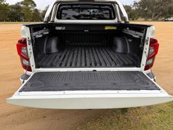 2021 Nissan
Navara ST-X