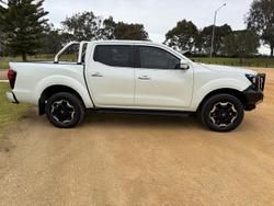 2021 Nissan
Navara ST-X