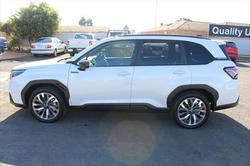 2025 SUBARU FORESTER TOURING