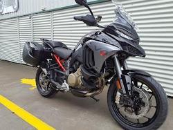 2025 Ducati Multistrada V4S Multistrada Black