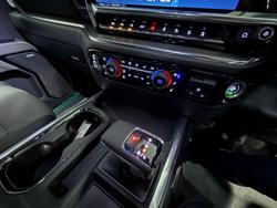 2025 Chevrolet
Silverado 1500 ZR2 W/Tech Pack