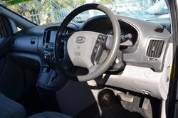 2019 Hyundai
                iLoad 