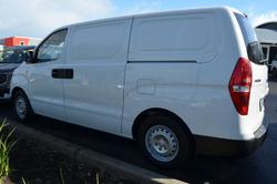 2019 Hyundai
                iLoad 