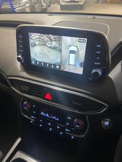 2019 Hyundai
Santa Fe Highlander