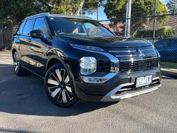 2025 Mitsubishi
Outlander Exceed Tourer