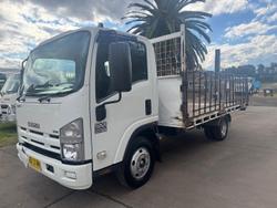 2011 Isuzu Npr NPR 200 WHITE
