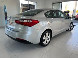 2014 Kia
Cerato S
