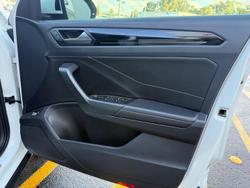 2024 Volkswagen
T-Roc 140TSI R-Line
