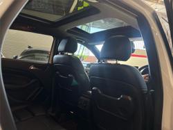 2017 Mercedes-Benz
                B-Class B200