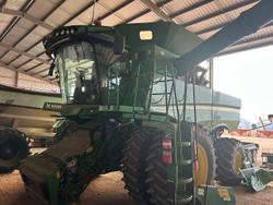 John Deere S780