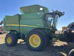 John Deere S780
