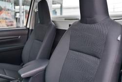 2023 Toyota
Hilux 4x4 2.8L DSL S/C/C 6AT SR