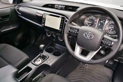 2023 Toyota
Hilux 4x4 2.8L DSL S/C/C 6AT SR
