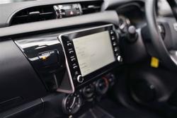 2023 Toyota
Hilux 4x4 2.8L DSL S/C/C 6AT SR