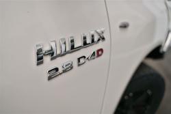 2023 Toyota
Hilux 4x4 2.8L DSL S/C/C 6AT SR