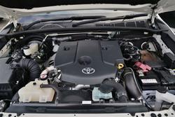 2023 Toyota
Hilux 4x4 2.8L DSL S/C/C 6AT SR