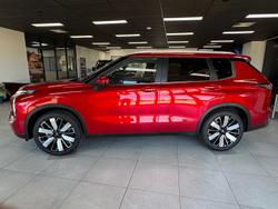 2025 Mitsubishi
Outlander Aspire