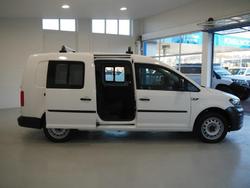 2015 Volkswagen
Caddy TSI220