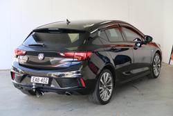2017 Holden
Astra RS-V