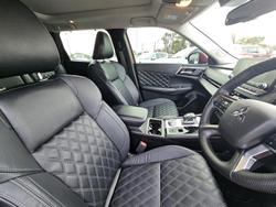 2022 Mitsubishi
Outlander Exceed