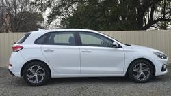 2021 Hyundai
i30