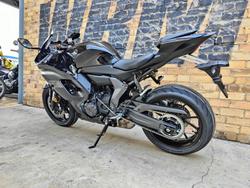 2025 YAMAHA YZF-R7 LAMS ROAD BLACK