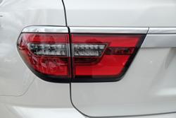 2023 Nissan Patrol Ti Y62 MY22 4X4 Dual Range Moonstone White