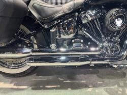 2020 Harley-davidson FLDE DELUXE (107) Vivid Black