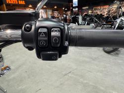 2020 Harley-davidson FLDE DELUXE (107) Vivid Black