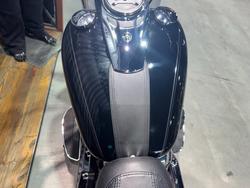 2020 Harley-davidson FLDE DELUXE (107) Vivid Black