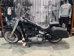 2020 Harley-davidson FLDE DELUXE (107) Vivid Black
