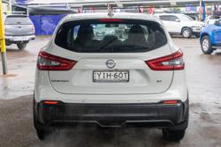 2018 Nissan
QASHQAI ST