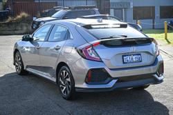 2017 Honda
Civic VTi-S
