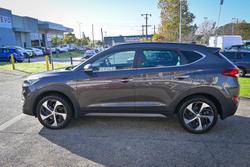 2017 Hyundai
                Tucson Highlander