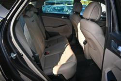2017 Hyundai
                Tucson Highlander