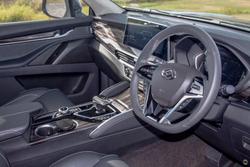 2023 LDV
                D90 Executive