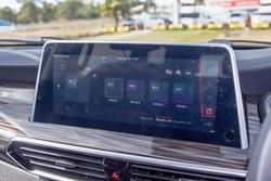 2023 LDV
D90 Executive