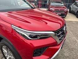 2025 Toyota
Fortuner Crusade
