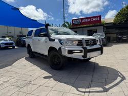 2017 Toyota
Hilux SR