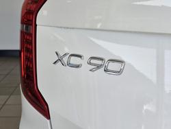 2016 Volvo
XC90 D5 R-Design