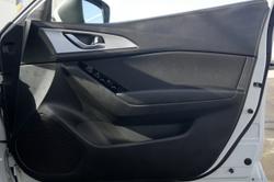 2017 Mazda
                3 Maxx