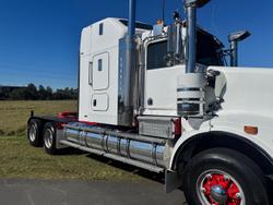 2013 Kenworth T659 500,000KMS GENUINE - 140t GCM White