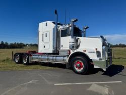 Kenworth T659