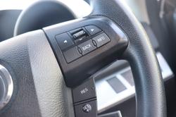 2011 Mazda
3 Neo