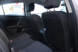 2011 Mazda
3 Neo