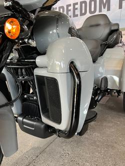 2025 Harley-davidson FLHTCUTG TRI GLIDE U/CLC 114 BILLIARD GREY