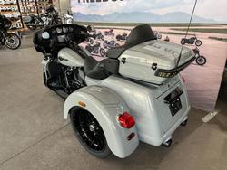 2025 Harley-davidson FLHTCUTG TRI GLIDE U/CLC 114 BILLIARD GREY