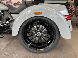 2025 Harley-davidson FLHTCUTG TRI GLIDE U/CLC 114 BILLIARD GREY