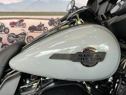 2025 Harley-davidson FLHTCUTG TRI GLIDE U/CLC 114 BILLIARD GREY