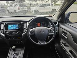 2017 Mitsubishi
Triton GLX+